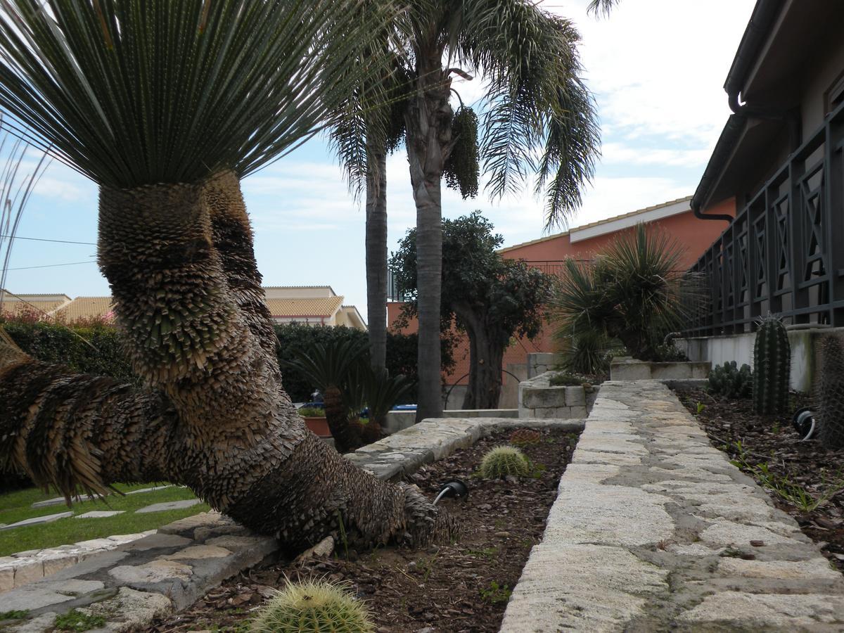 Hotel La Cavalera Augusta Bagian luar foto