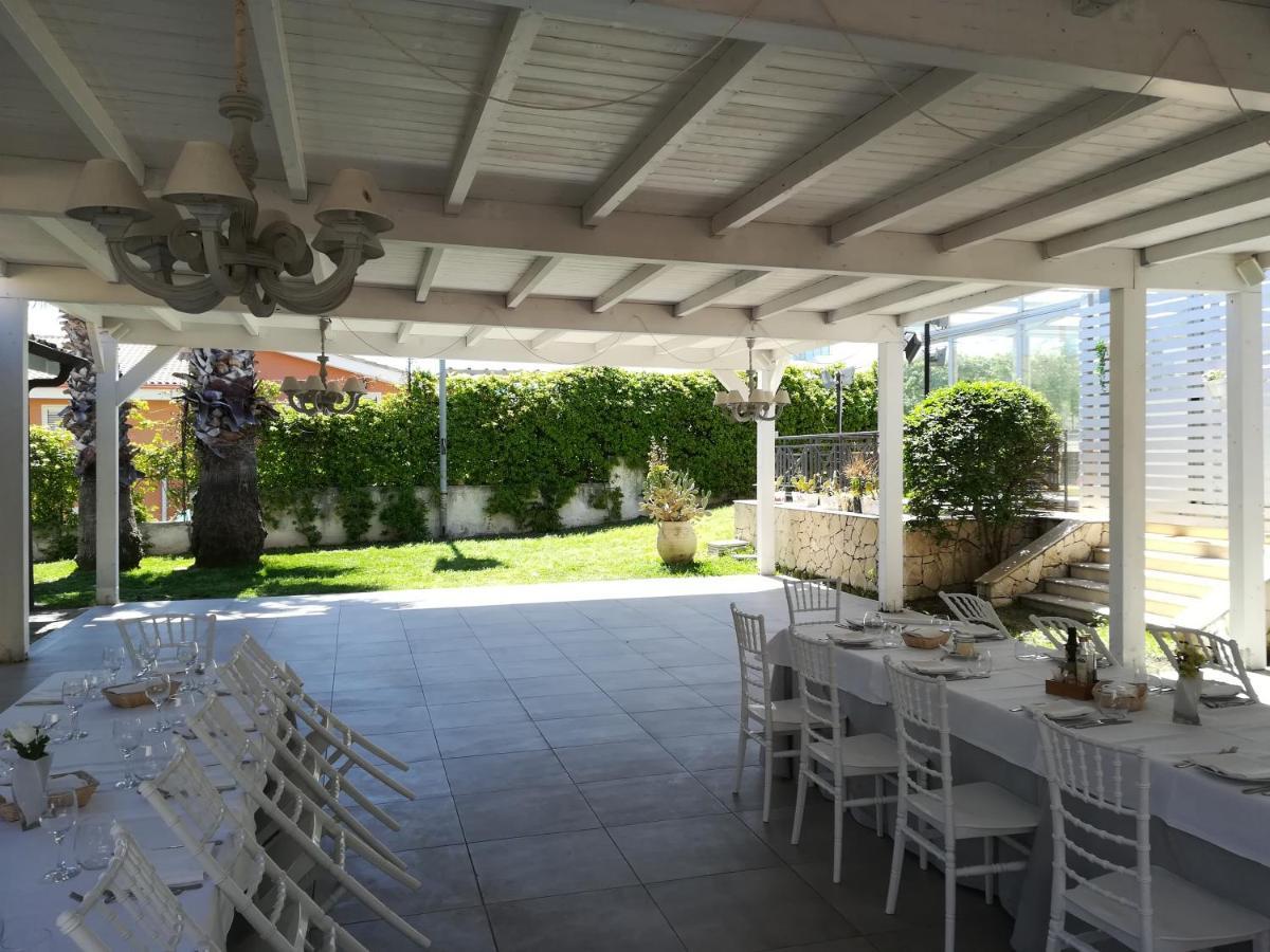 Hotel La Cavalera Augusta Bagian luar foto