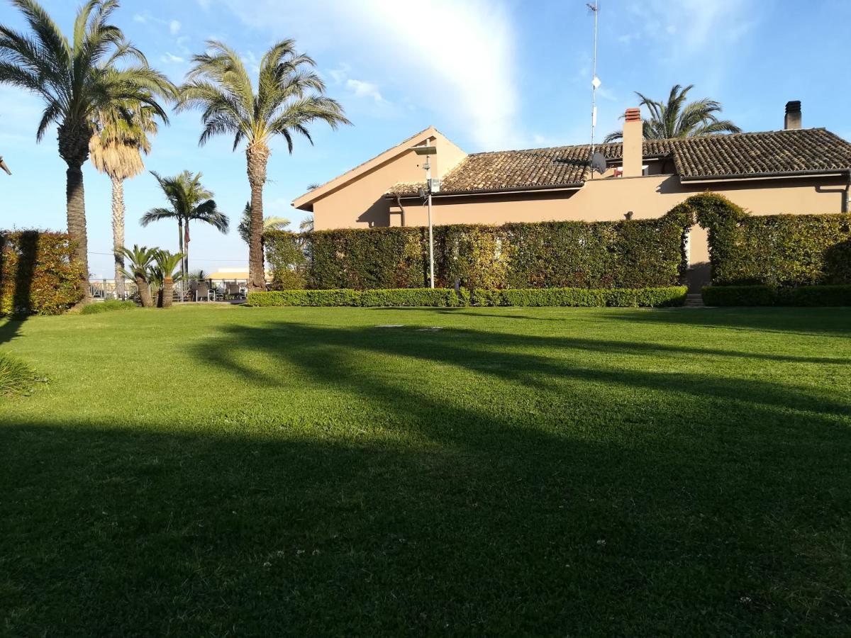Hotel La Cavalera Augusta Bagian luar foto